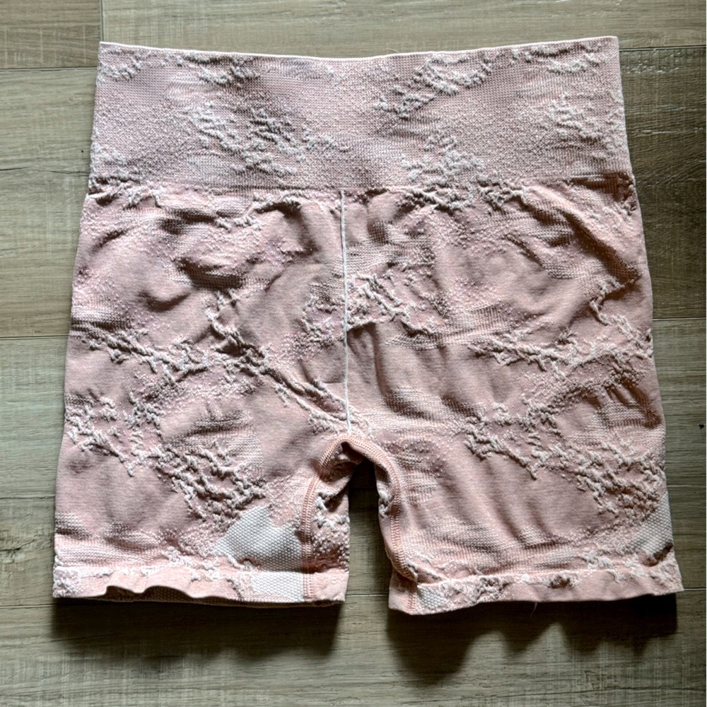 Gymshark Adapt Camo Seamless Shorts L
